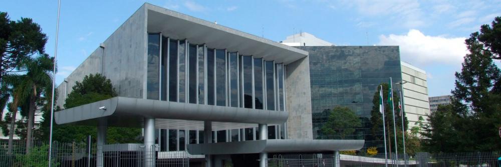 O setor rural não tem condições de arcar com a manutenção das estradas do Paraná é que nos últimos anos as lavouras foram fustigadas por secas e geadas que causaram perdas significativas ao campo.