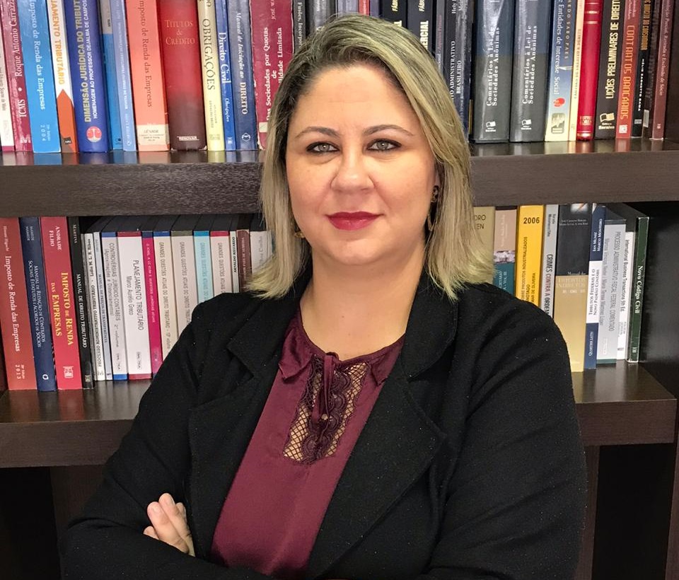 Karen Semeone é Gerente Tributária da Systax, Advogada e especialista em impostos. 