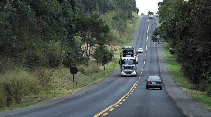 Através do Contorno Leste, será possível desafogar o trânsito de cargas e veículos entre a rodovia PR 445, que liga a Região Metropolitana de Londrina a Curitiba e Paranaguá, até a rodovia BR 369 .