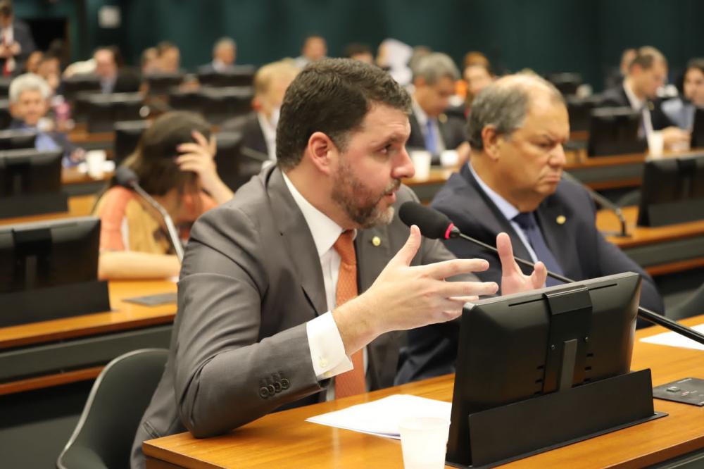 Relator da proposta, o deputado federal Pedro Lupion (PP-PR) destacou que a medida restabelece as práticas legais previstas em lei, alteradas de forma equivocada por meio de solução de consulta, e reguladas pela própria Receita Federal do Brasil.