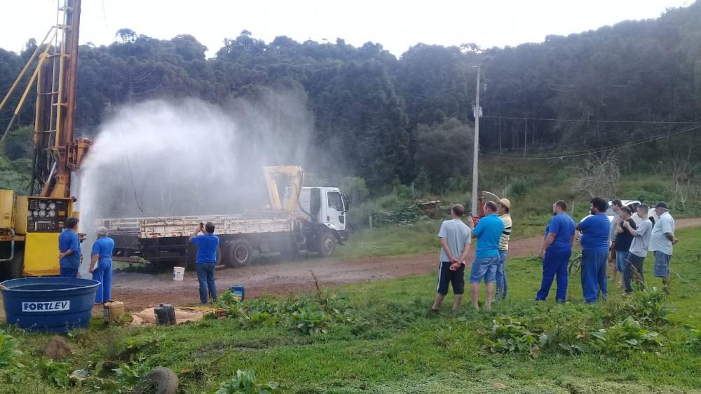 O programa Água no Campo vai beneficiar 10 mil famílias – cerca de 40 mil pessoas – até 2022.