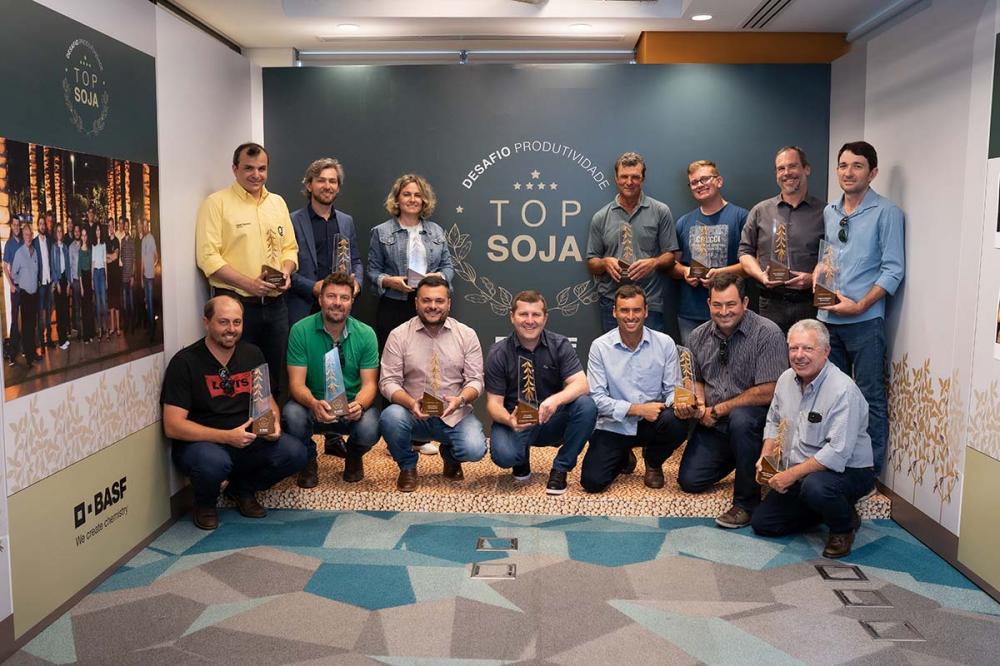 Para eternizar e homenagear os agricultores participantes do Top Soja, a BASF inaugurou o novo Hall do Top Soja. O espaço virtual está hospedado na Fazenda BASF, plataforma de conteúdo para o agronegócio.