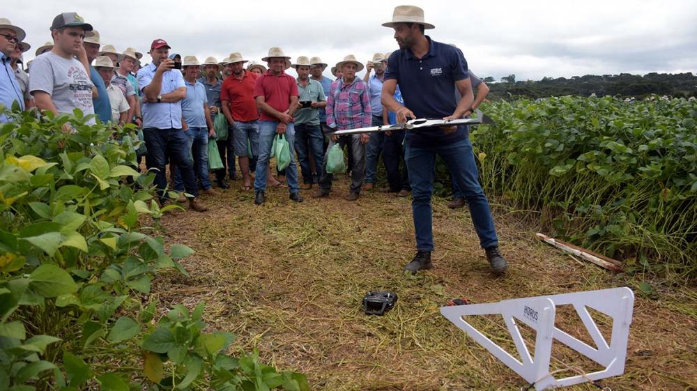 Afonso comenta que veículos aéreos não tripulados (VANTs), conhecidos como drones, também estão sendo empregados para várias funções. Foto Toninho Anhaia