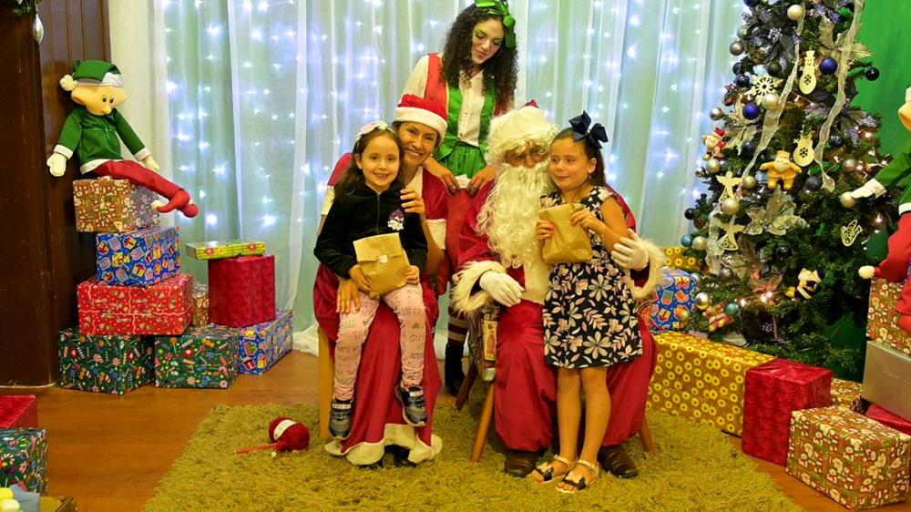 O Natal Encantado de 2022 a partir do dia 17 conta com apresentações de Coral, Banda Municipal, Dança e muito mais! 