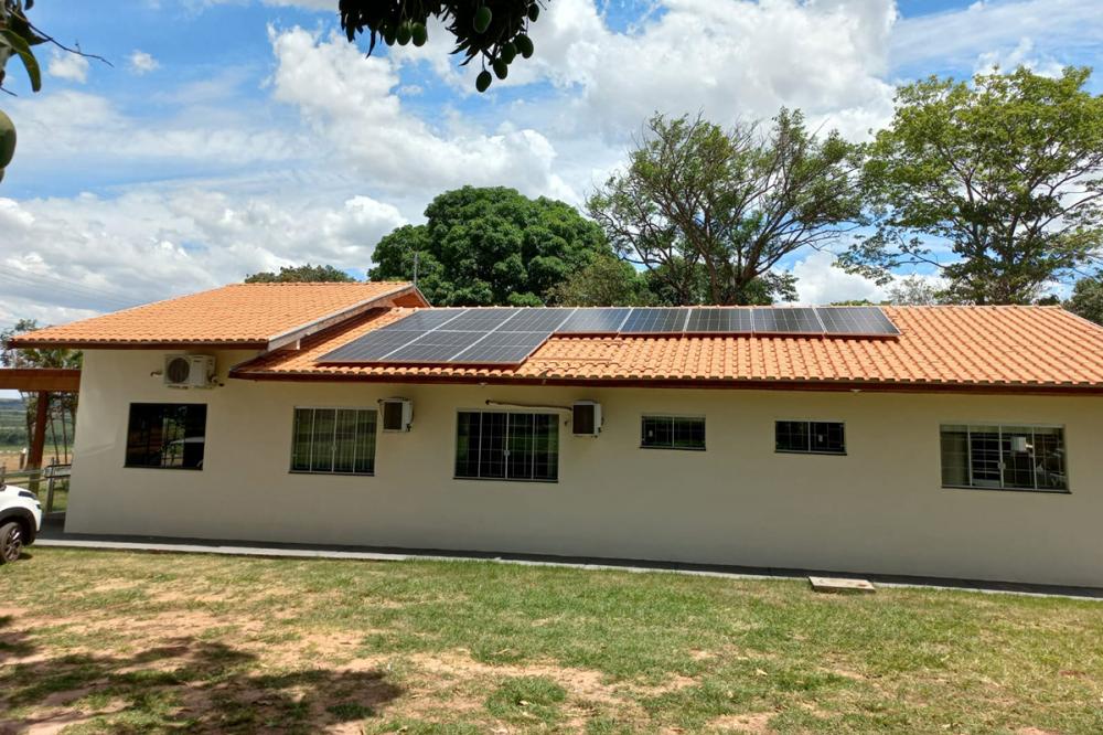Servidores do IDR-Paraná desenvolvem projeto para geração própria de energia Foto: IDR