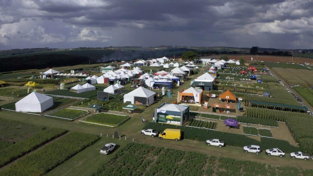 O Show tecnológico Verão ocorre nos dias 1 e 2 de março, das 8 às 17h, no CDE em Ponta Grossa, na PR 151. As inscrições podem ser feitas pelo site www.showtecnologicoabc.org.