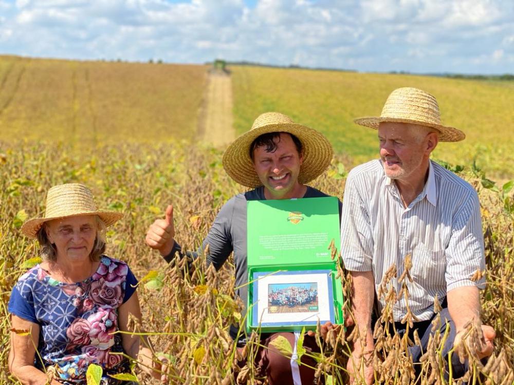 É o quinto ano consecutivo em que Dalla Vecchia participa do Desafio do Cesb. Desde então, o produtor separa um talhão de sua propriedade para ampliar a produtividade. 