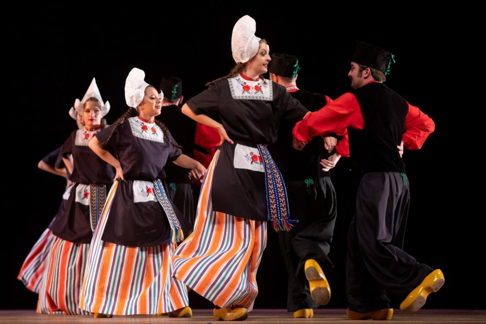 O Grupo Folclórico Holandês de Castrolanda (GFHC) retoma as suas atividades no próximo sábado (4), às 16 horas, no salão do Memorial da Imigração Holandesa, o Moinho de Castrolanda.