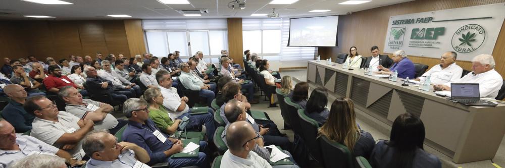 O evento celebrou a coesão do setor agropecuário paranaense, com a participação de 130 presidentes e diretores de sindicatos rurais, do senador Sergio Moro, da deputada federal Rosangela Moro (eleita por São Paulo) e do deputado federal Pedro Lupion (com 