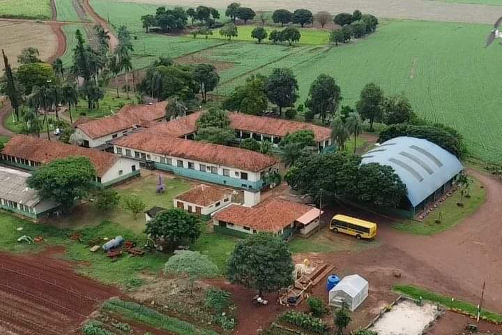 Governo monta força-tarefa para atender alunos e reconstruir escola atingida por incêndio em Santa Mariana Foto: SEED