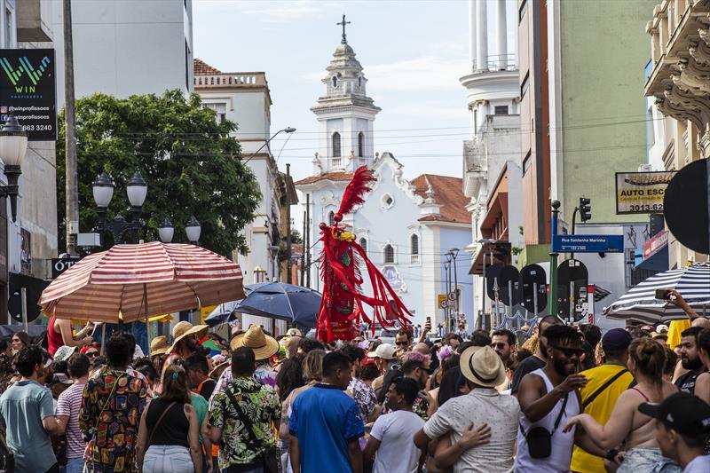 Curitiba não tem feriado no Carnaval Ricardo Marajó - SMCS