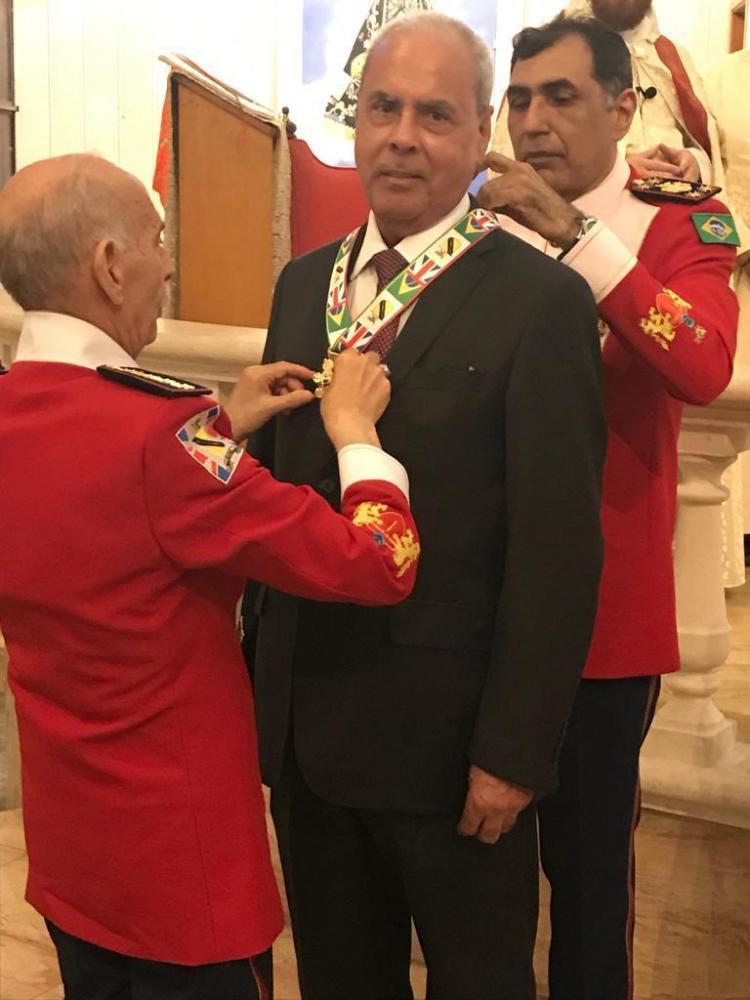 Ariel Mendes foi reconhecido por seu trabalho como professor, pesquisador, líder associativista, apoio às artes e em defesa da comunhão pacífica entre os povos.