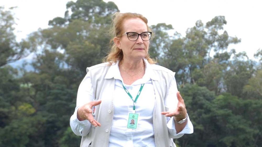A pesquisadora e agrônoma Vânia Moda Cirino, foi responsável técnica pelo desenvolvimento de mais de 38 cultivares de feijão. Muitos desses materiais extrapolaram as fronteiras do Paraná e são cultivados em várias regiões produtoras do Brasil e do Exterio