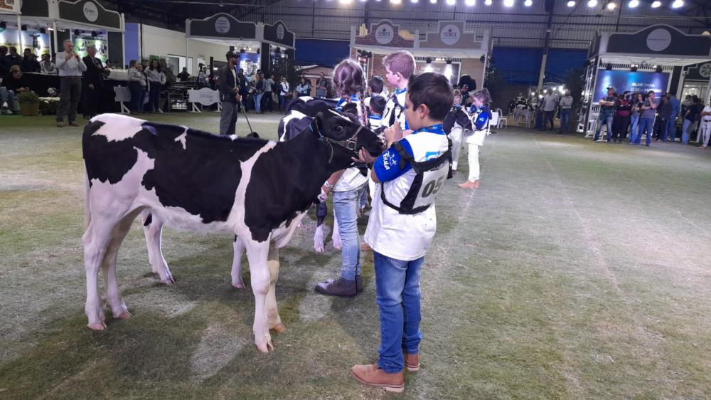 Os eventos, um dos mais expressivos em tecnologia e inovação no agronegócio do Brasil, acontecerão entre os dias 27 e 29 de abril, no Parque de Exposições Frísia, anexo ao Parque Histórico de Carambeí.