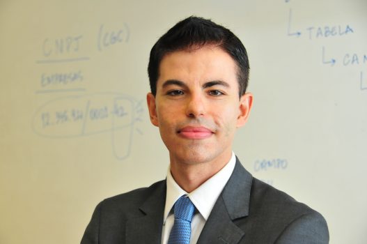  * Elton Duarte Batalha, Professor de Direito da Universidade Presbiteriana Mackenzie. Advogado. Doutor em Direito pela USP