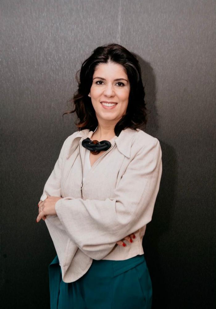 A Advogada Laurine Delfino, especialista em Direito Imobiliário e Ambiental.