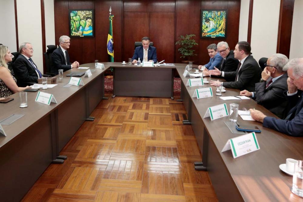 Em reunião com Ministro, comitiva paranaense defende políticas para o agronegócio Foto: Carlos Silva/Map