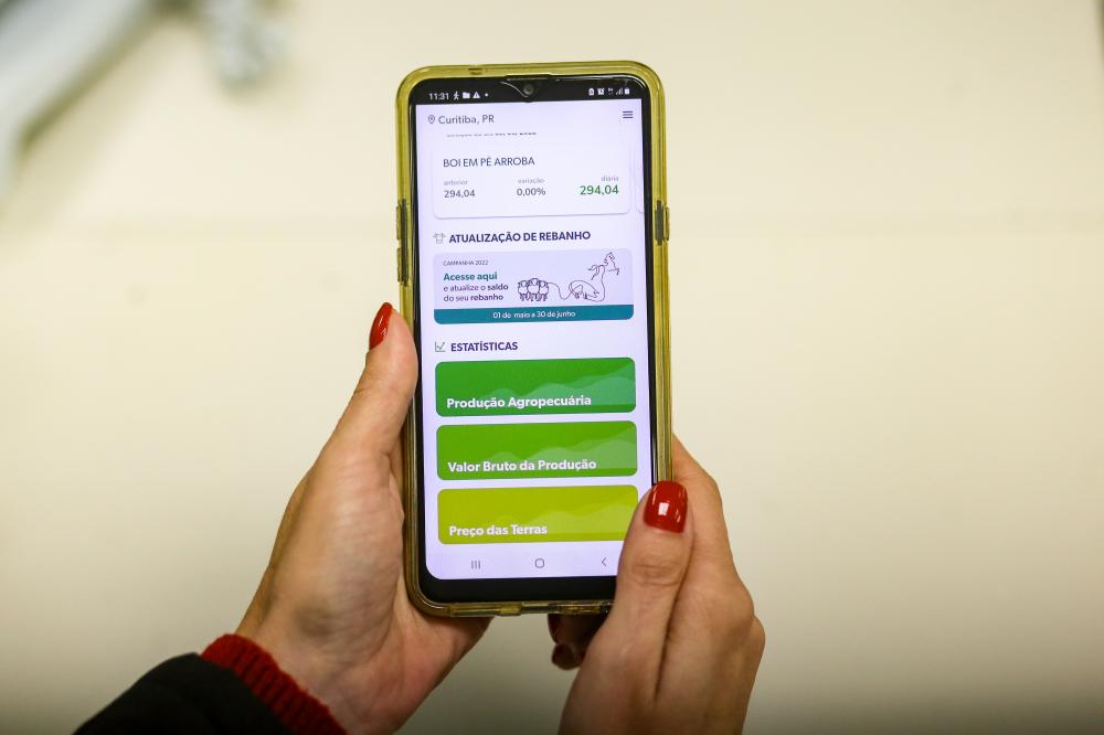 Aplicativo Paraná Agro facilita acesso a dados da agropecuária paranaense - Foto: Gilson Abreu/AEN