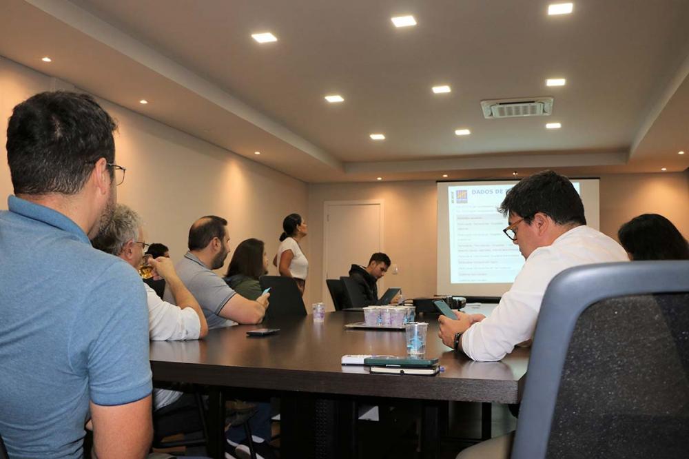 Os dados, que foram apresentados essa semana por representantes do IBGE na Prefeitura Municipal de Castro, ainda irão passar por tratamento estatístico, mas já refletem estimativa bastante fiel da realidade do município, conforme a coordenadora de Área do