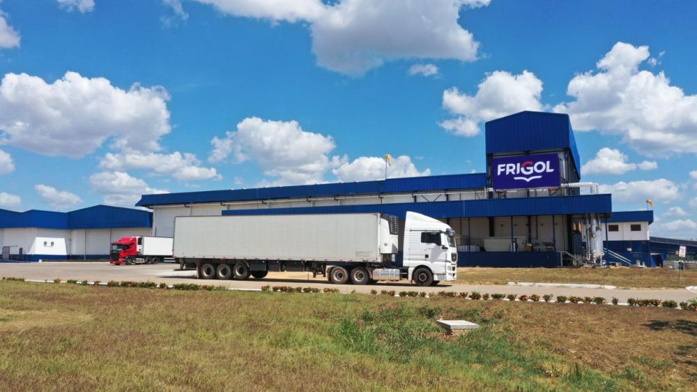 Em 2022, a FriGol alcançou resultados operacionais e financeiros recordes, com faturamento de R＄ 3,8 bilhões; sendo que as exportações representaram 53% desse montante. A China segue sendo o principal destino, seguida de Israel. 