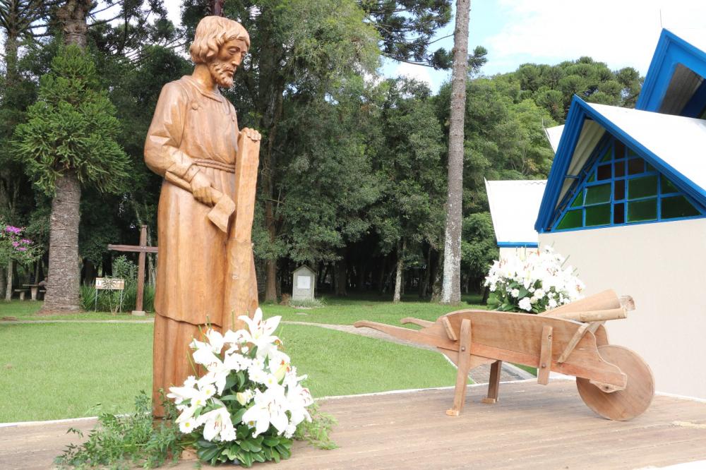 A festa no Santuário Diocesano de Nossa Senhora das Brotas, será um dia festivo para os trabalhadores, com momentos de oração e bênçãos para carteiras de trabalho e vagas de emprego. Um evento tradicional e imperdível na região.
