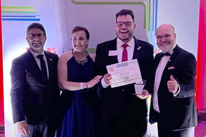 A conferência nacional em Foz reconheceu e premiou as melhores equipes do país, e a Regional Campos Gerais destacou-se com um total de 10 prêmios. Foto Divulgação