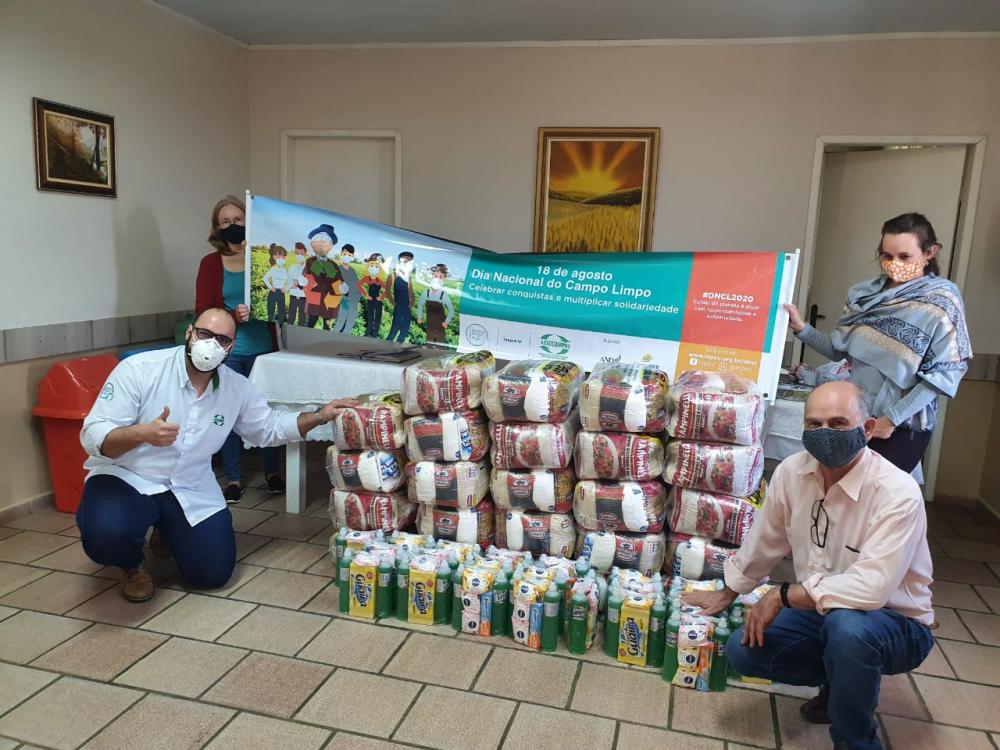 Assocampos comemora Dia Nacional do Campo Limpo de uma maneira diferente este ano, com uma ação de solidariedade.
