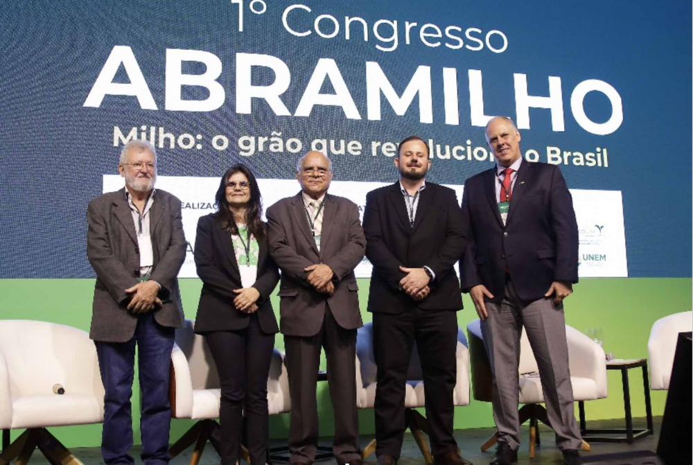 O evento contou com a participação de diversos representantes do setor, que debateram a cadeia produtiva em 10 painéis temáticos ao longo do dia.