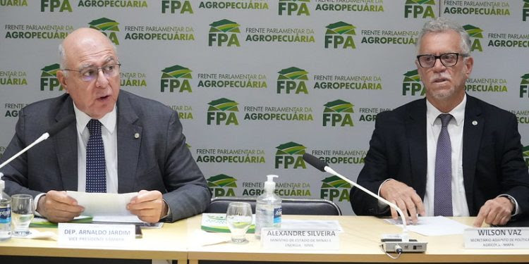 Na visão de Arnaldo Jardim, a batalha por um Programa robusto não será fácil e a participação da bancada se tornará essencial para um ano positivo no campo.