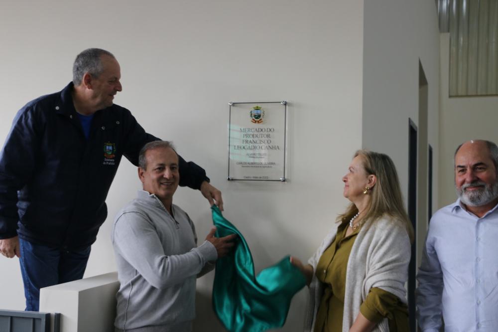 Foi inaugurado na manhã desta quinta-feira (25), o Mercado do Produtor de Castro Francisco Leocádio Canha (Chiquinho).