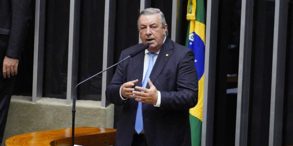 Zé Mário argumenta que os serviços prestados pelos cartórios têm impacto direto no desenvolvimento da atividade agropecuária brasileira que, para viabilizar suas linhas de crédito rural, os produtores precisam anualmente registrar títulos, contratos e gar
