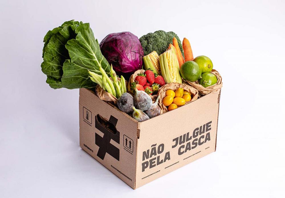Cesta de alimentos orgânicos da Diferente