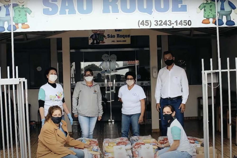 São grandes ações de doação que envolvem produtos específicos como carne de frango, de suínos e ovos, cestas básicas, chegando a respiradores e outros equipamentos hospitalares necessários para o enfrentamento do período de pandemia.