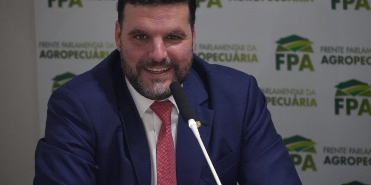 Pedro Lupion, esteve à frente de todo o processo de articulação junto ao grupo de trabalho da reforma tributária, e viu com bons olhos as mudanças no texto.