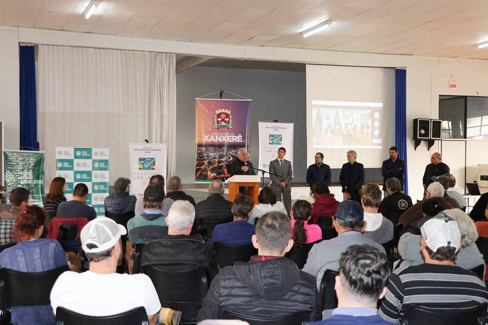 Depois do ato que marcou o lançamento estadual do Programa Lar Legal Rural em Xanxerê, a iniciativa será lançada em Canoinhas. Foto Divulgação