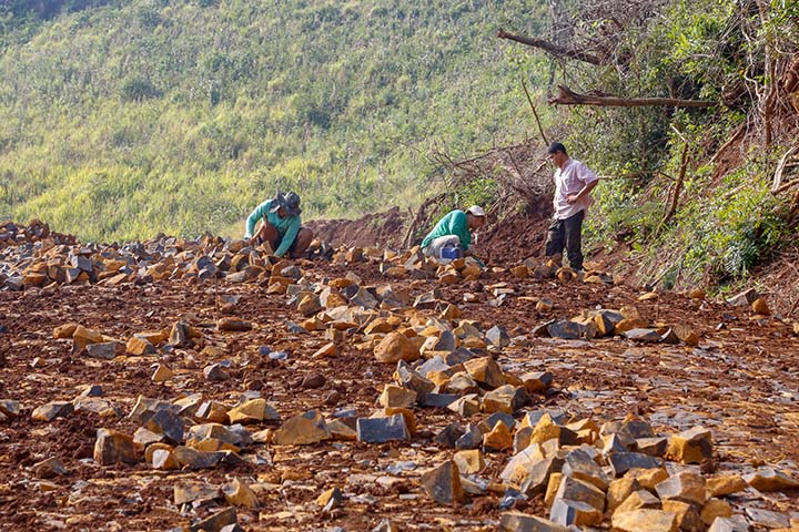 Pavimentações em estradas rurais facilitam a vida em Goioxim Foto: Gilson Abreu/AEN