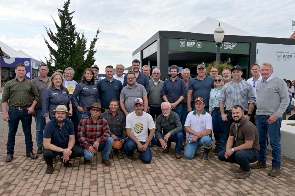 Fortalecendo o Futuro da Agropecuária: Agroleite 2023 reúne líderes sindicais, políticos e produtores em prol do desenvolvimento sustentável nos Campos Gerais. Foto Toninho Anhaia