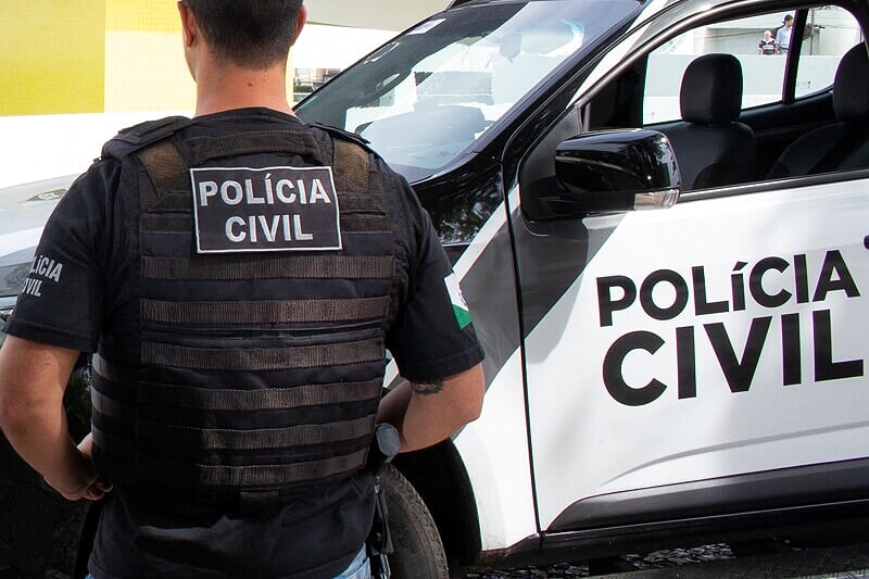 A investigação continua, inclusive na França, onde uma das empresas compradoras do farelo de soja foi vítima da adulteração. Foto PC Paraná.