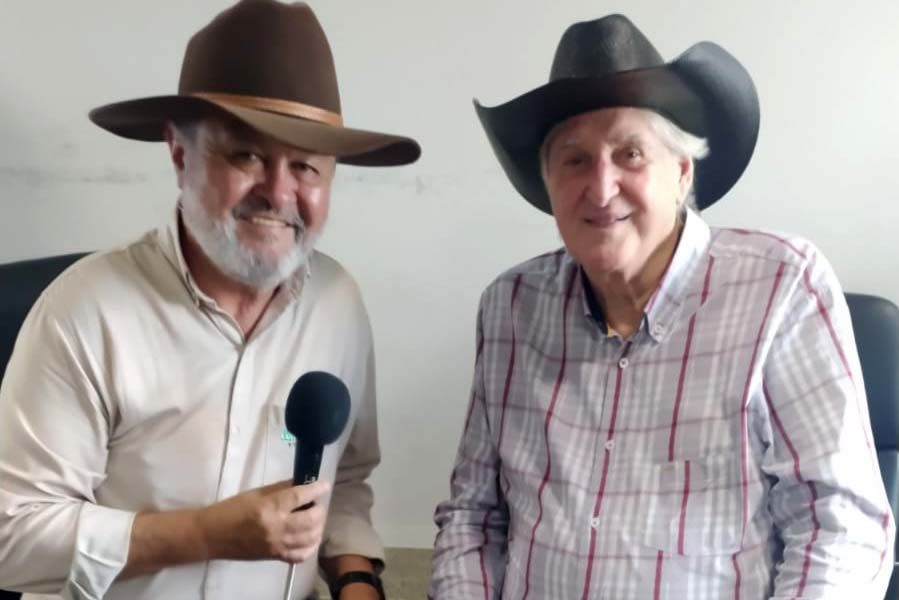 Jornalista Lima Rodrigues e o cantor Sérgio Reais