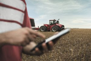 Tablets e smartphones, ferramentas cada vez mais usadas pelos fazendeiros de hoje Divulgação
