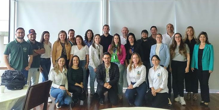 Iniciativa reúne instituições municipais e visa estimular o ambiente de negócios para às micro e pequenas empresas