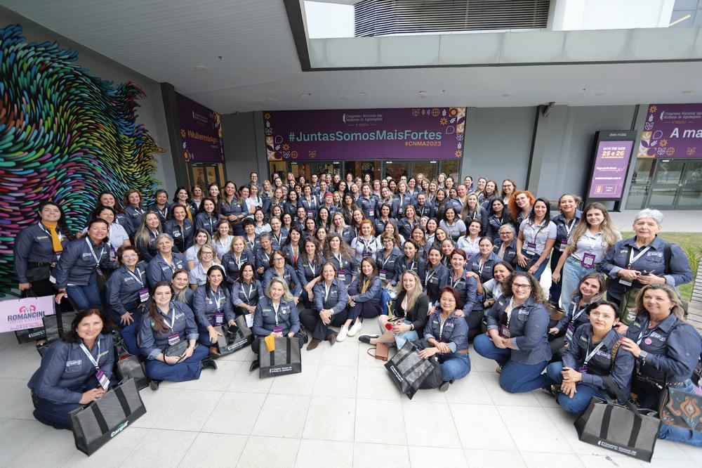 Mais de 2 mil mulheres já foram impactadas pela atuação da CEMF e, agora, têm o compromisso de levar esse movimento adiante. Fotos Sistema Faep/Senar.