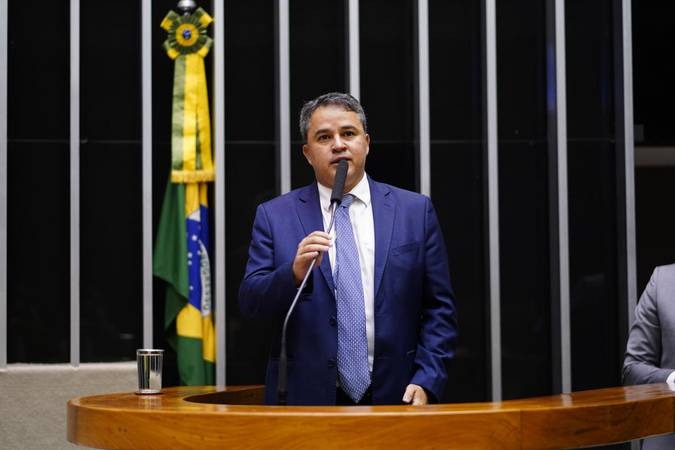 Governo vetou integralmente projeto de lei que prorroga por mais quatro anos diminuição de encargos trabalhistas para empresas de 17 setores. Entidades reagem Pablo Valadares/Câmara dos Deputados