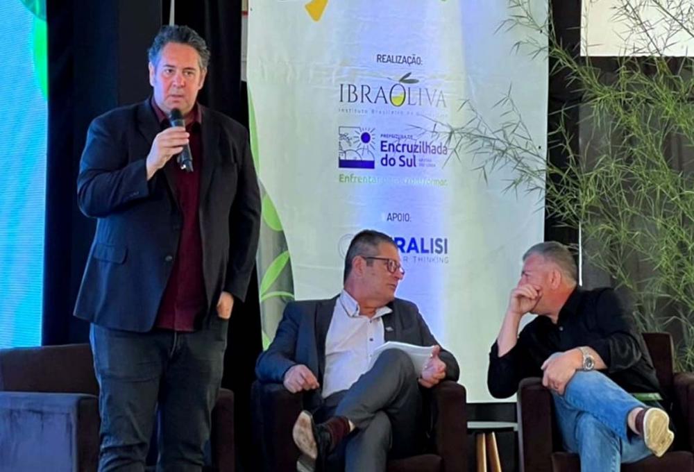Evento do Ibraoliva e Prefeitura de Encruzilhada do Sul mostrou qualidades do produto na prevenção de doenças