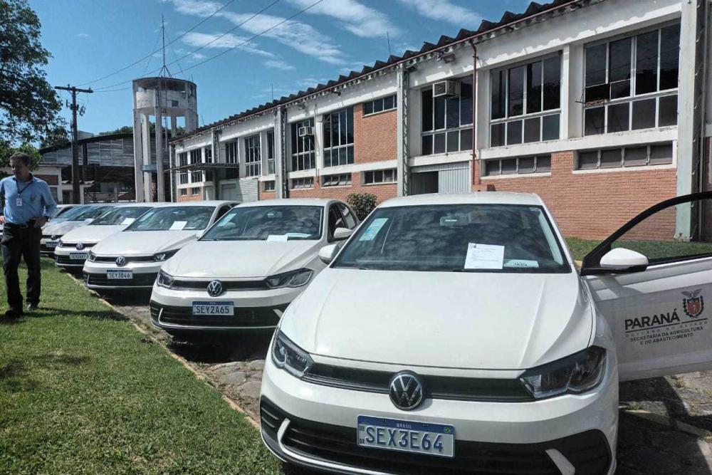 Seab entrega 38 carros para fortalecer trabalho dos núcleos regionais Foto: SEAB-PR