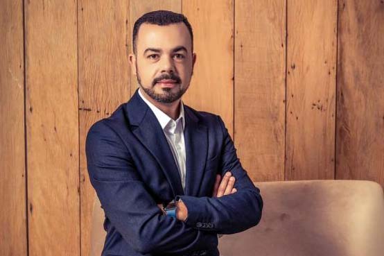 Economista Vinícius Brizola de Oliveira