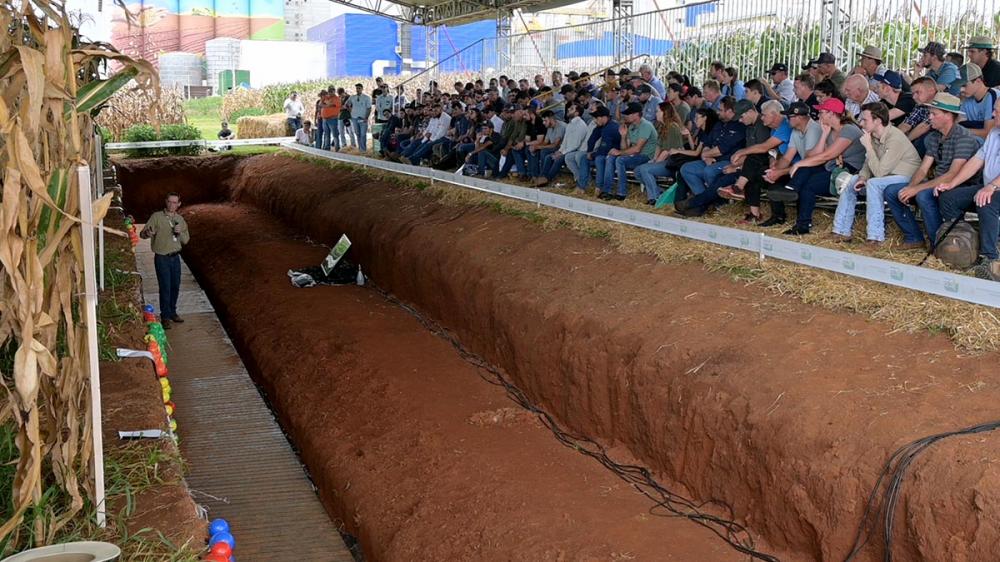 A arena de debates marca os 40 anos da Fundação ABC, público expressivo no evento impulsiona a competitividade do e a sustentabilidade do agronegócio brasileiro. Foto Toninho Anhaia
