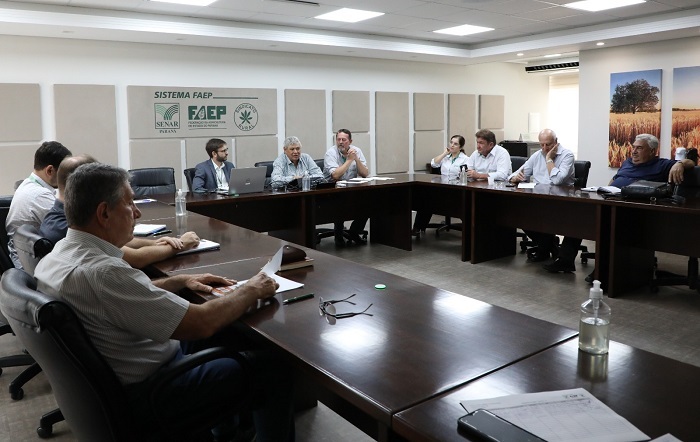 CNA e representantes do setor produtivo se reuniram na terça (27), em Curitiba (PR)./ Fotos: Comunicação do Sistema Faep/Senar-PR