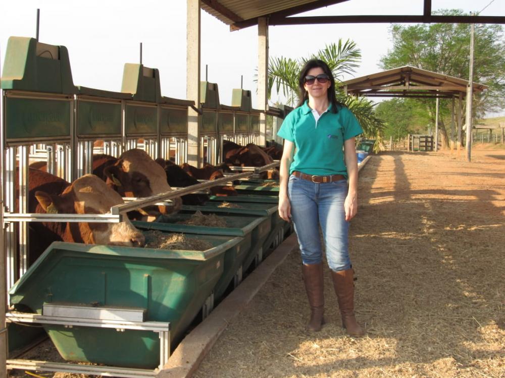 A profª. Sarah Meirelles destaca que um ponto importante no trabalho da Casa Branca é aliar a eficiência alimentar ponderada pela avaliação de carcaça ao ganho de peso residual para compor o índice Casa Branca.