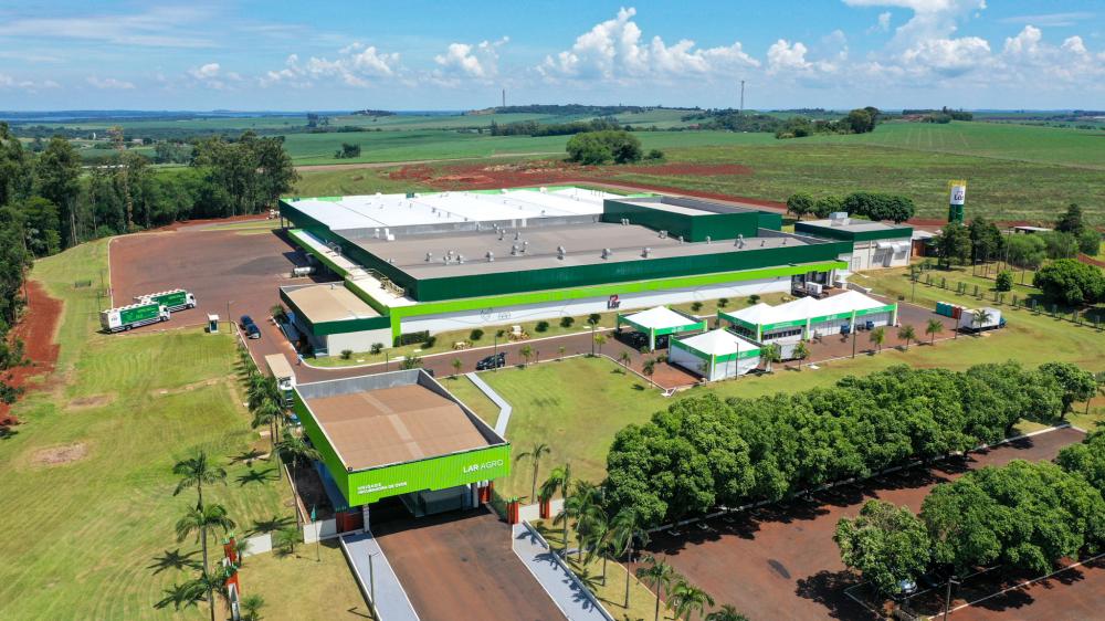 Com o aporte, a unidade passa a incubar 20,1 milhões de ovos ao mês. Foto: Gabriel Rosa/AEN